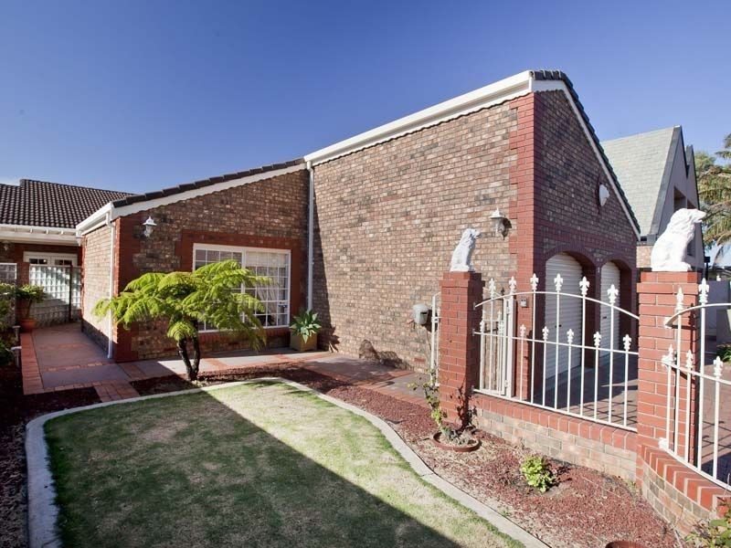 13 Dyer Court, West Lakes SA 5021