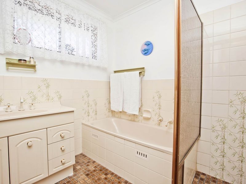 2 Kuta Court, North Haven SA 5018