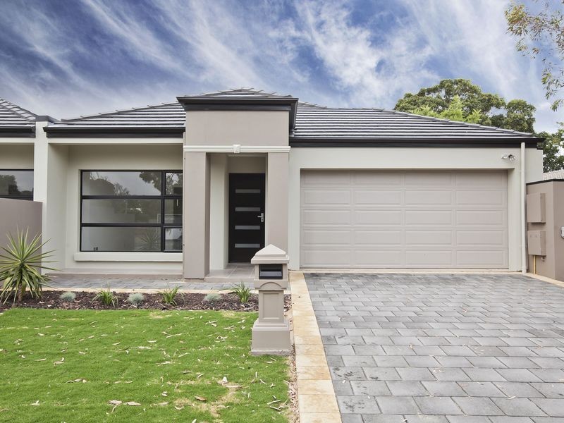 13 Nambour Crescent, West Lakes Shore SA 5020