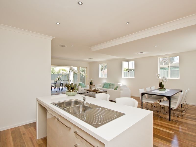 8 St Albans Terrace, Semaphore Park SA 5019