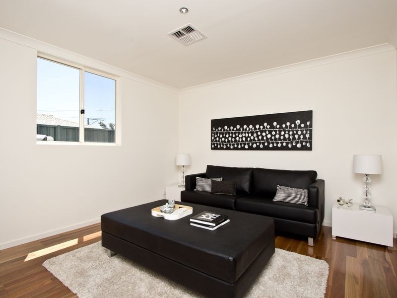 8 St Albans Terrace, Semaphore Park SA 5019