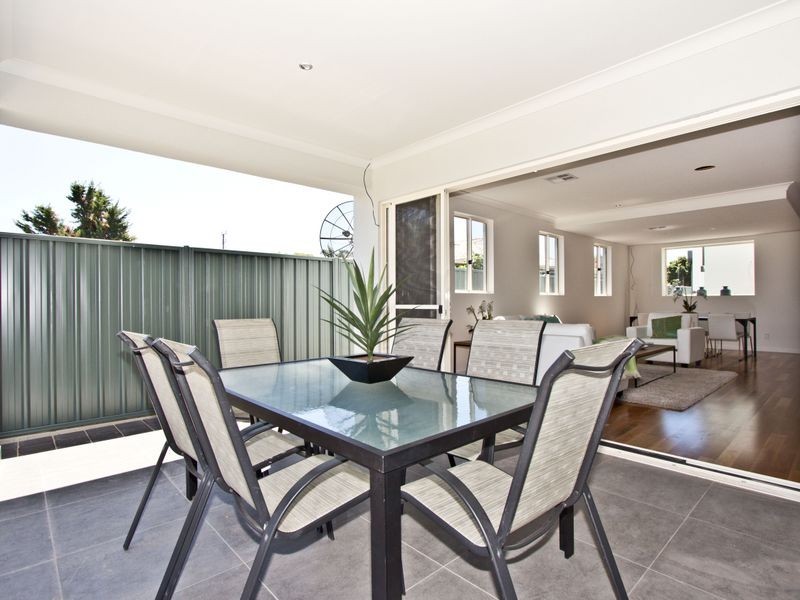 8 St Albans Terrace, Semaphore Park SA 5019