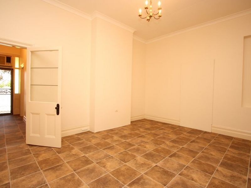 107 & 107A Port Road, Queenstown SA 5014