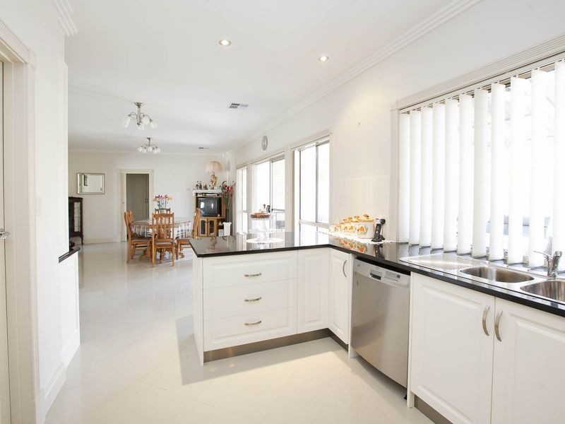 1A Kinross Avenue, Seaton SA 5023