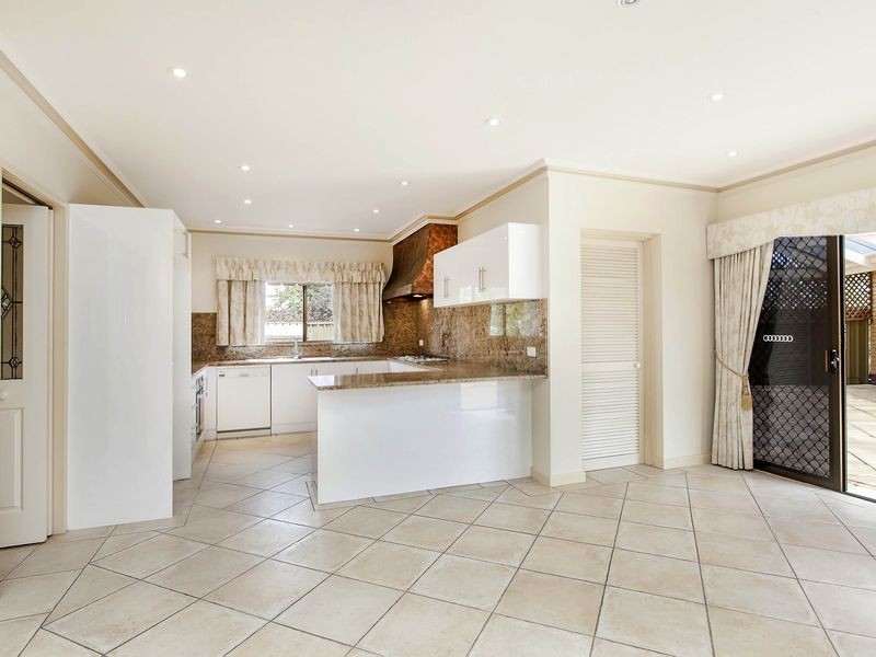 12 Roder Avenue, Kidman Park SA 5025