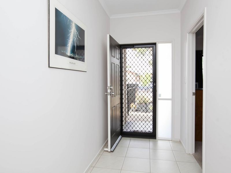 8d Fidock Avenue, Seaton SA 5023