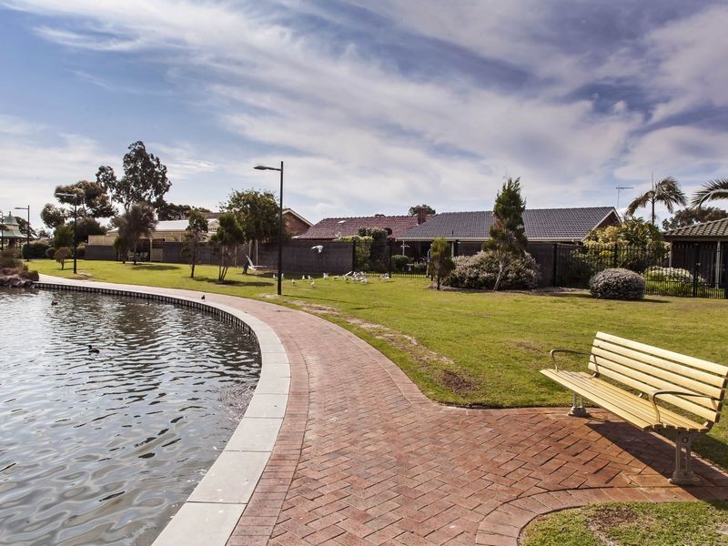 27 Blue-Sails Court, West Lakes SA 5021