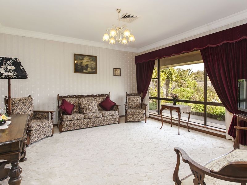 27 Blue-Sails Court, West Lakes SA 5021