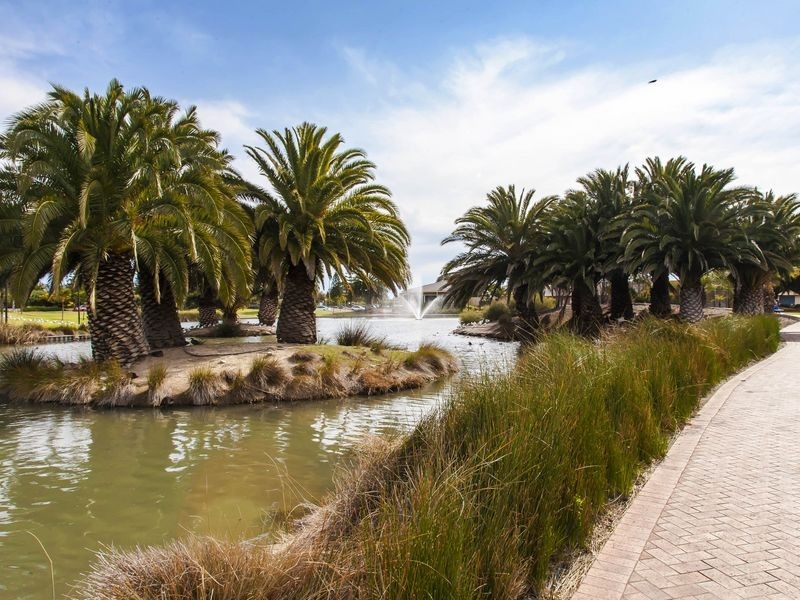 27 Blue-Sails Court, West Lakes SA 5021