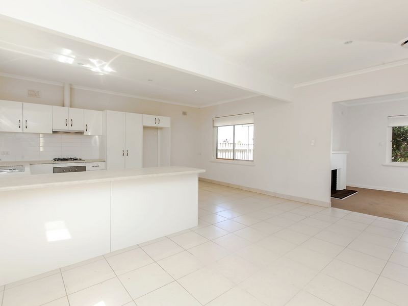 20 Hammond Road, Findon SA 5023