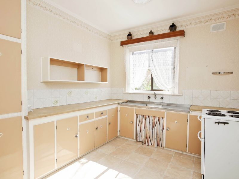 31 Centenary Avenue, Findon SA 5023