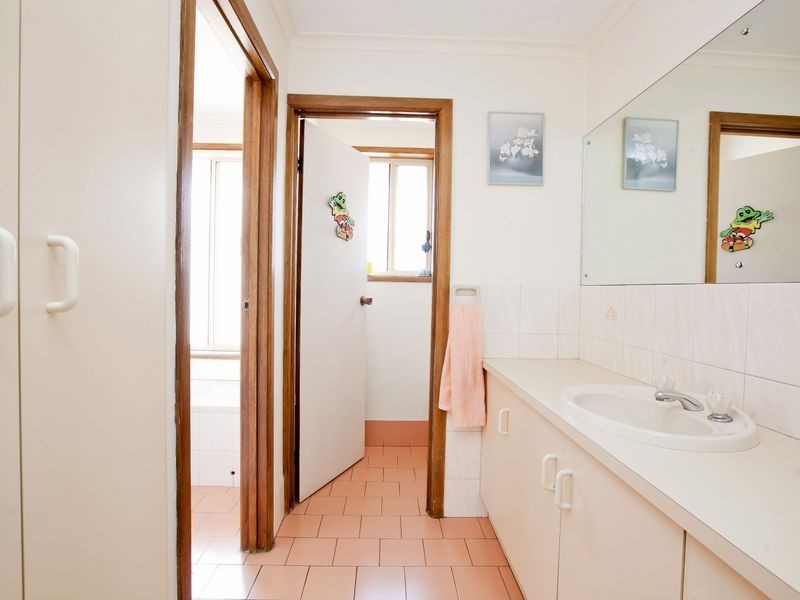 4 Elio Drive, Paralowie SA 5108