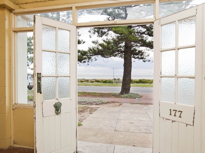 177 Esplanade, Largs Bay SA 5016