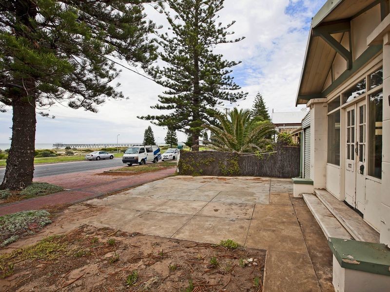 177 Esplanade, Largs Bay SA 5016