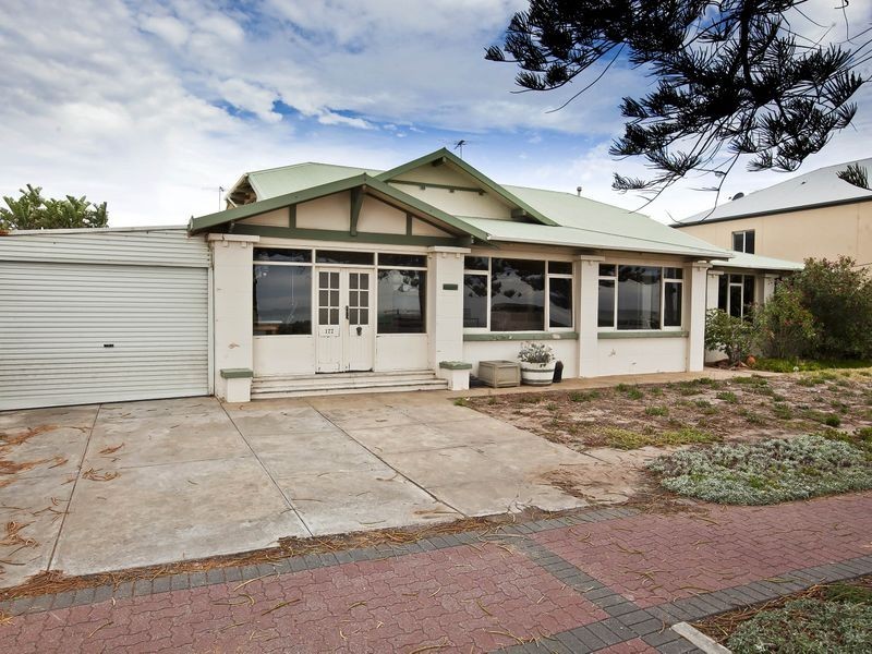 177 Esplanade, Largs Bay SA 5016