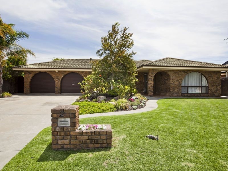 2 Dame Pattie Circuit, West Lakes SA 5021