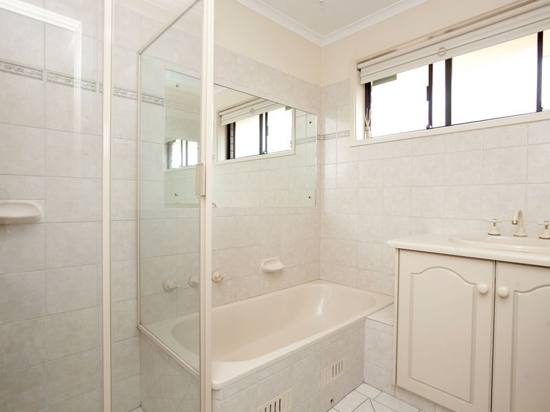 2 Dame Pattie Circuit, West Lakes SA 5021