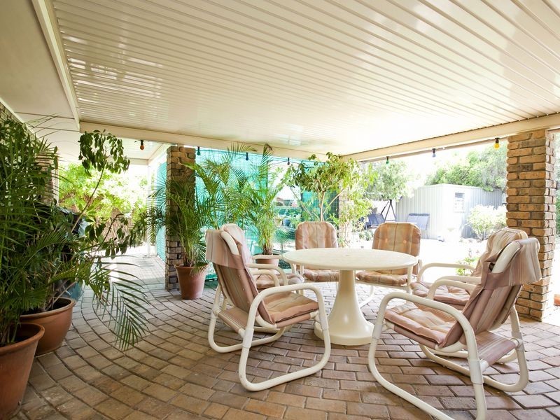 2 Dame Pattie Circuit, West Lakes SA 5021