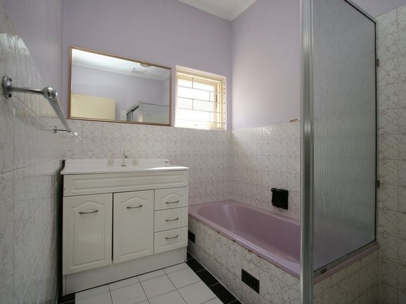 35 Seaton Terrace, Seaton SA 5023