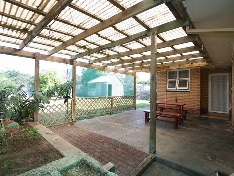 35 Seaton Terrace, Seaton SA 5023