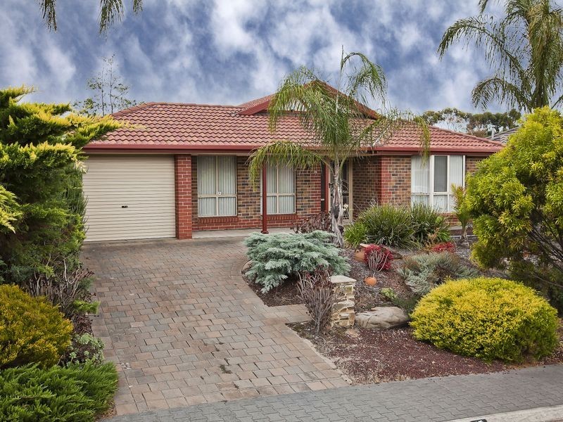 35 Saddle Crescent, Walkley Heights SA 5098