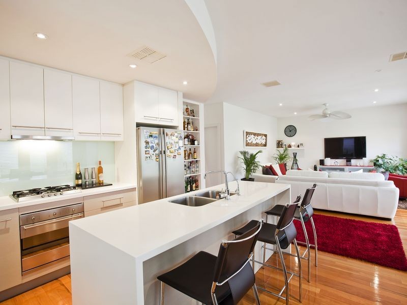22 Yarle Street, Mawson Lakes SA 5095