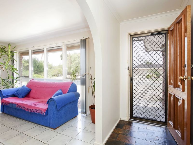 7 Thomson Crescent, North Haven SA 5018