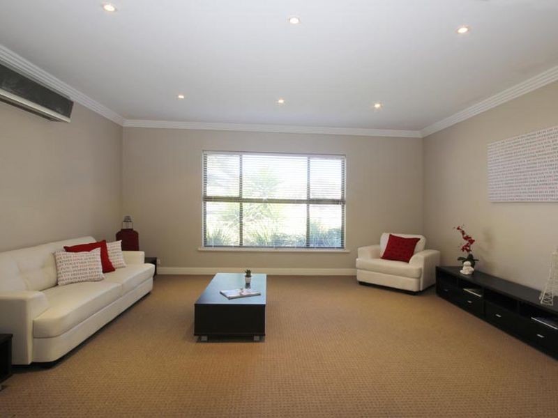 2 Sir Ross Smith Avenue, North Haven SA 5018