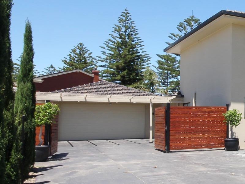 2 Sir Ross Smith Avenue, North Haven SA 5018