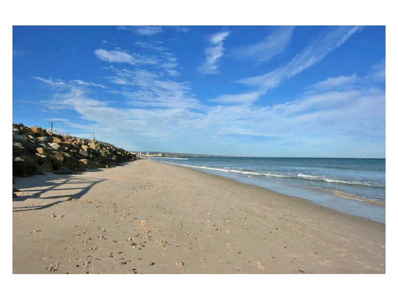 11/23 Military Road, West Beach SA 5024