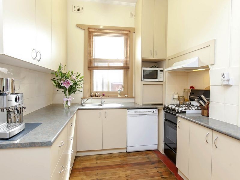 8 Carlton Crescent, Woodville North SA 5012