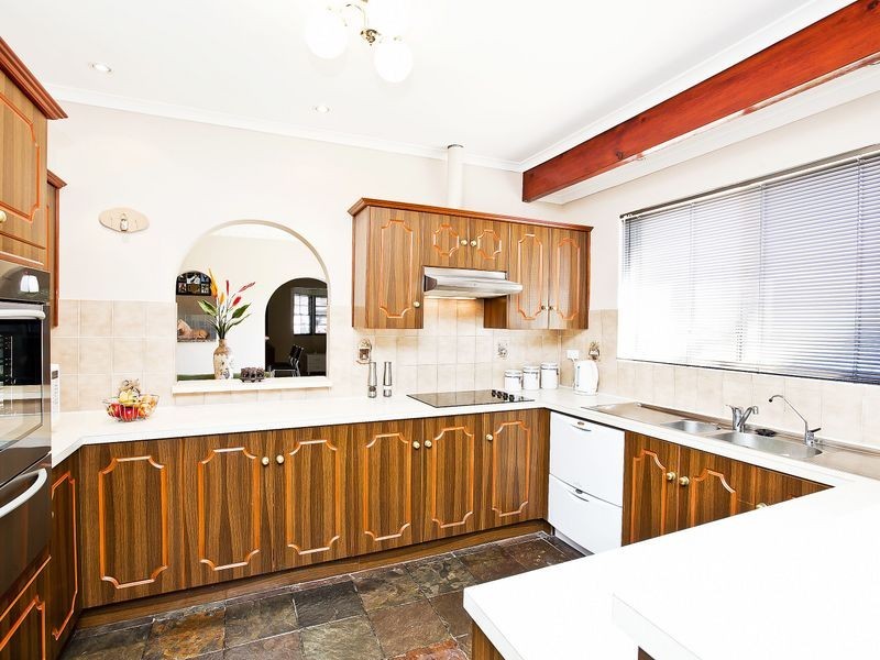 3 Hawaii Court, West Lakes SA 5021