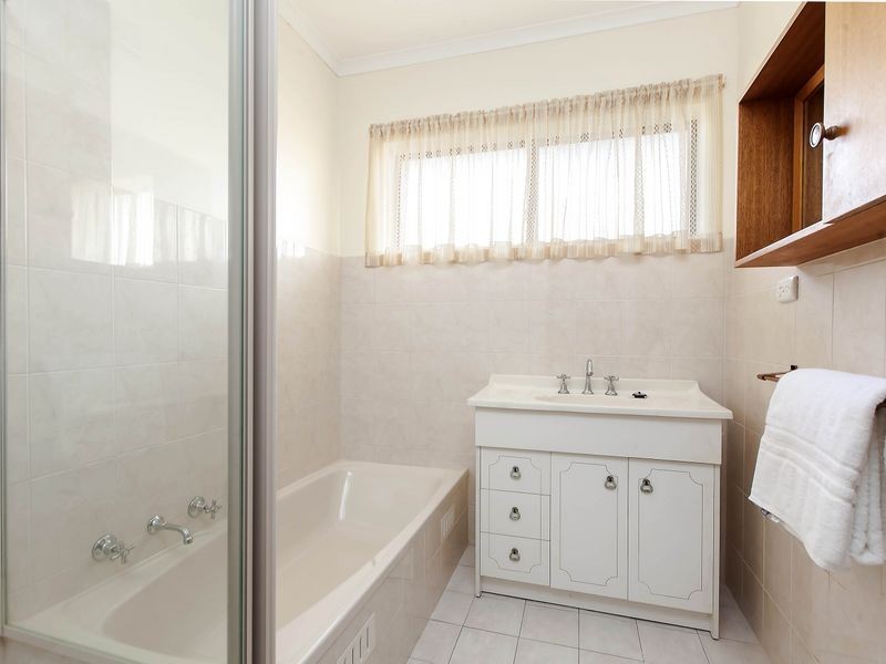 2/36 Lochside Drive, West Lakes SA 5021