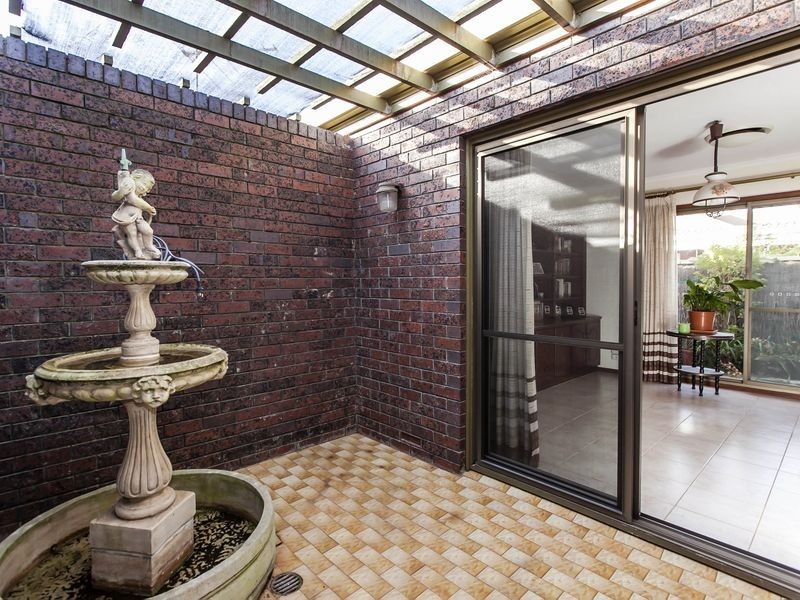 2/36 Lochside Drive, West Lakes SA 5021