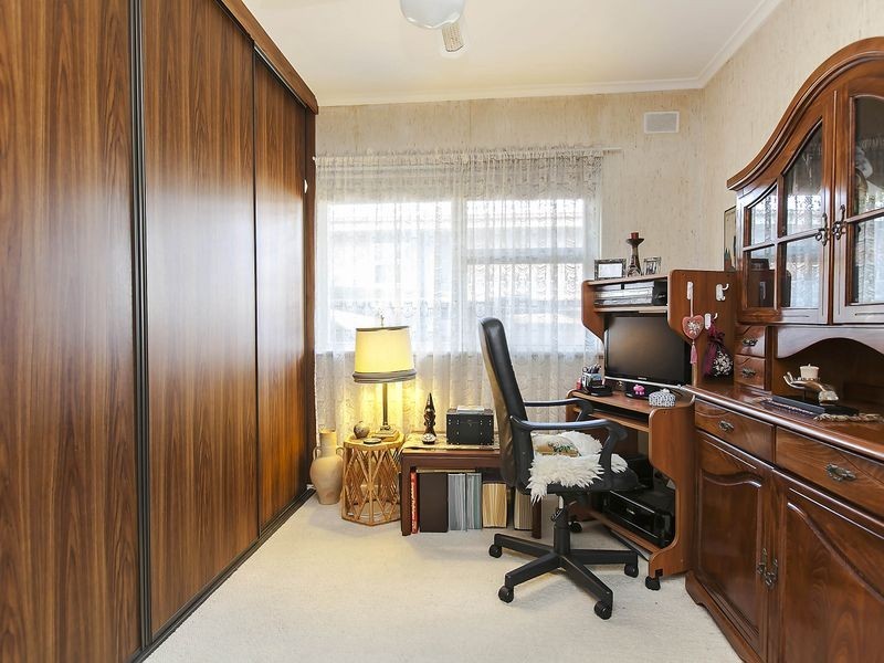 25 Salisbury Avenue, Valley View SA 5093