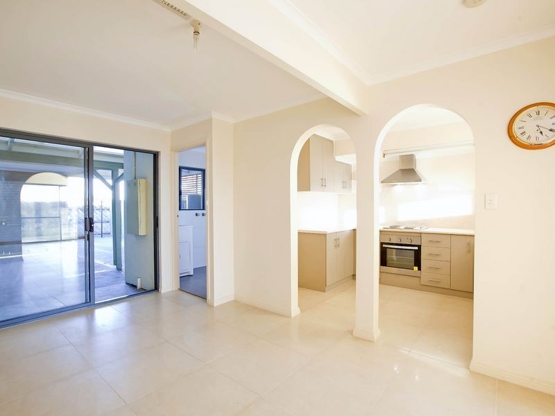 122 Gulf Point Drive, North Haven SA 5018