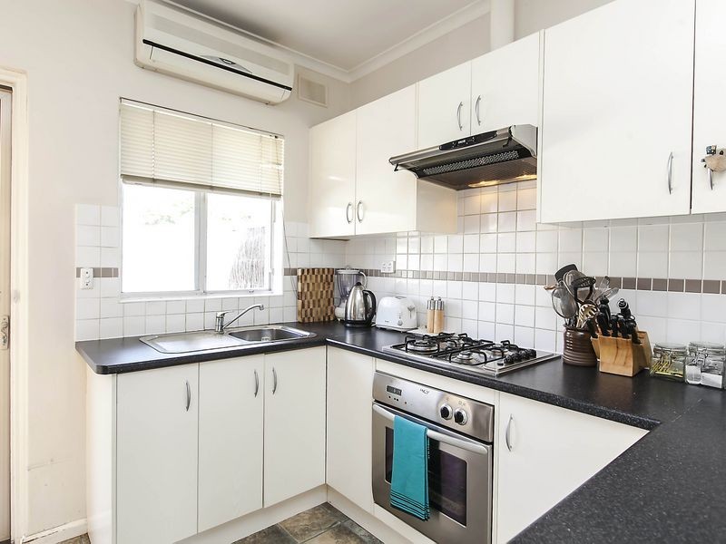 3/2 Bach Crescent, Seaton SA 5023