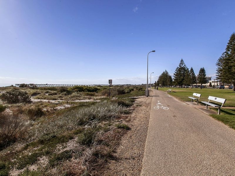 3/11 Alexander Street, Largs Bay SA 5016