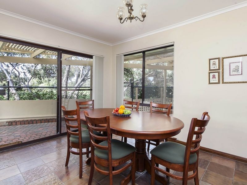 2/28 Lochside Drive, West Lakes SA 5021