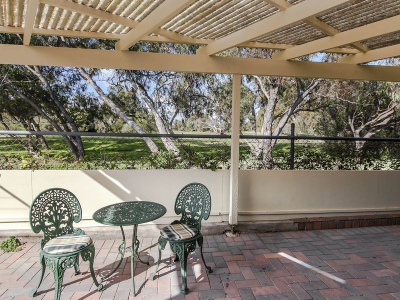 2/28 Lochside Drive, West Lakes SA 5021