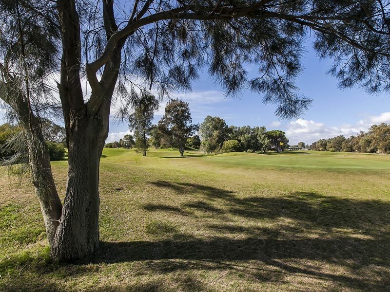 2/28 Lochside Drive, West Lakes SA 5021