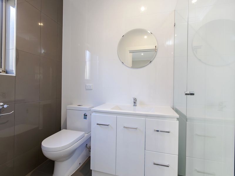 2a Daly Crescent, West Lakes Shore SA 5020