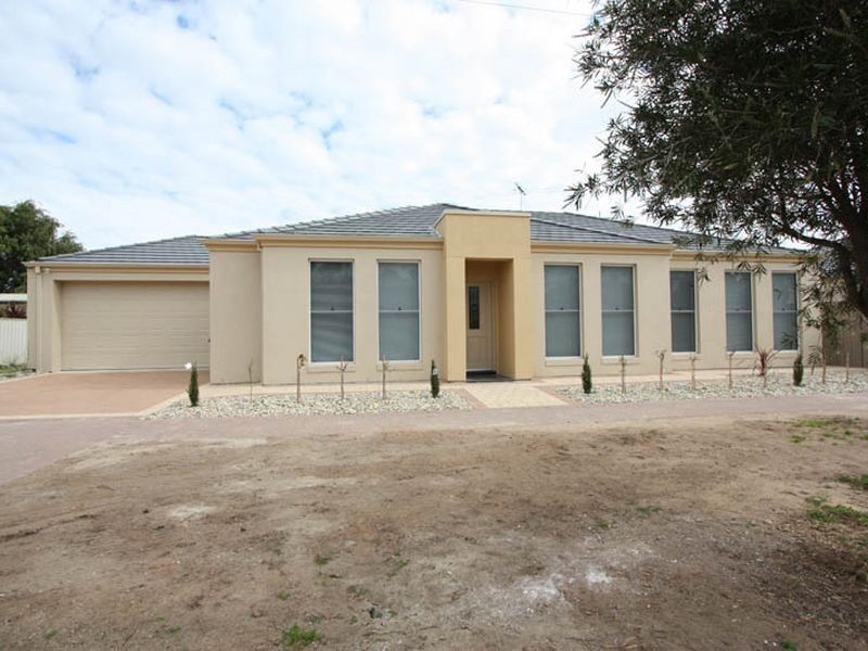 6 Edward Parade, Semaphore Park SA 5019