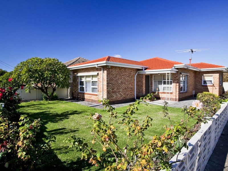 8 Cross Street, Queenstown SA 5014