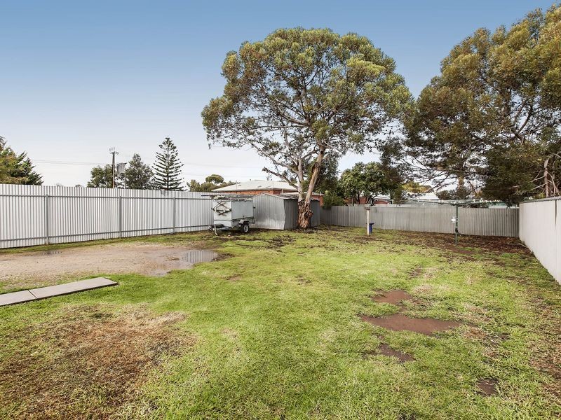 19 Carey Avenue, Seaton SA 5023