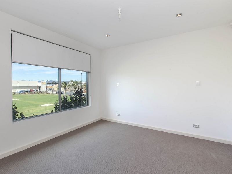13/1 Burt Avenue, Findon SA 5023