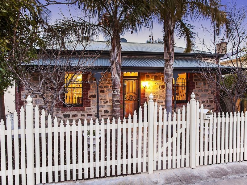 42 Exmouth Road, Glanville SA 5015