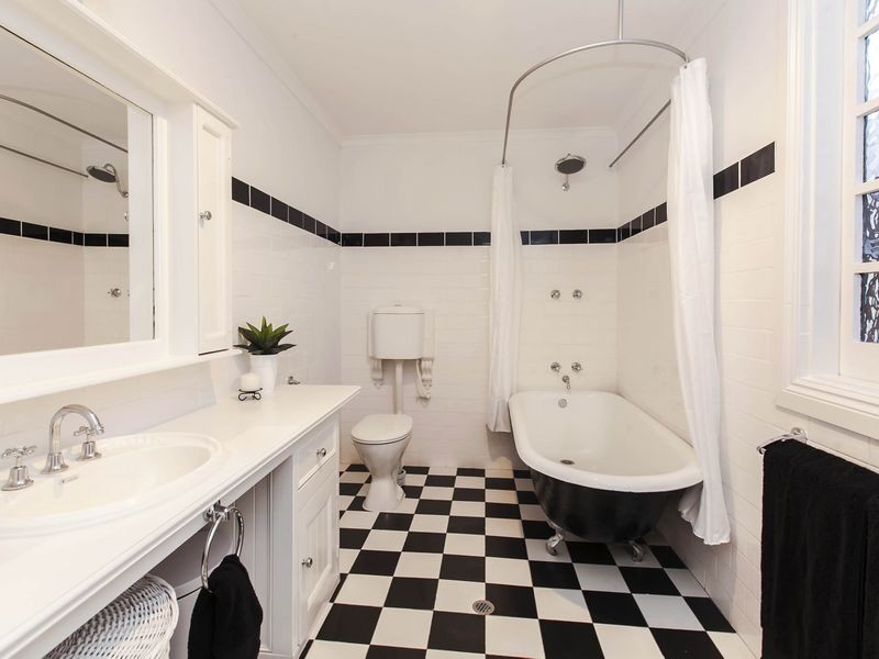 42 Exmouth Road, Glanville SA 5015