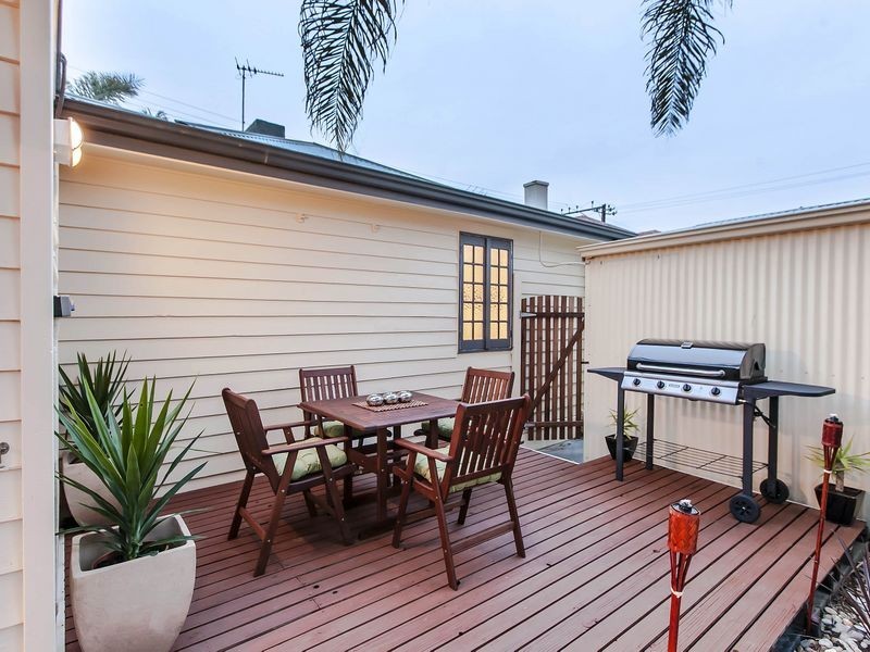 42 Exmouth Road, Glanville SA 5015