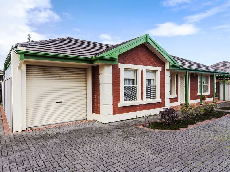 2/4 Golfers Avenue, Seaton SA 5023